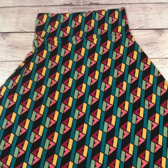 NWOT Lularoe geometric print skirt size small s - Picture 2 of 5
